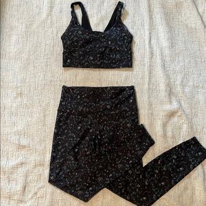 Reitmans Adorable Floral Activewear Set - Pants are size S and bra is XS